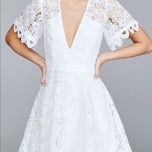 Large tululah dress white lace